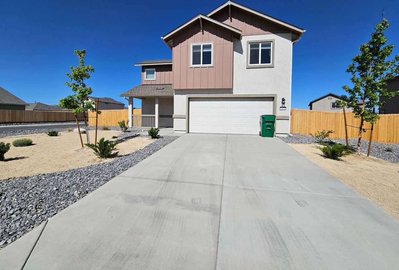 FURNISHED! Brand New 3 Bedroom, 2.5 Bath Home In Fernley