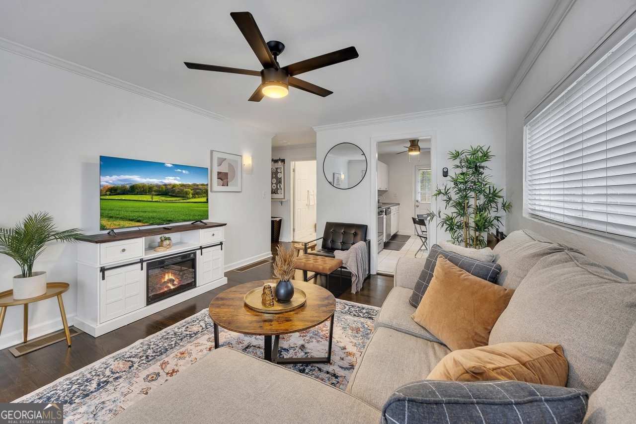 1040 Herndon Street NW unit: B