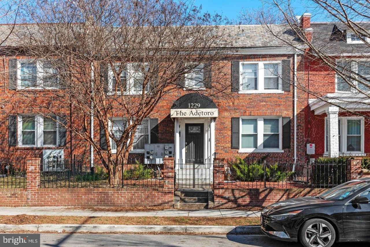 1229 18TH ST NE #201