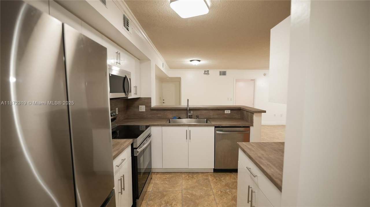 2123 Renaissance Blvd