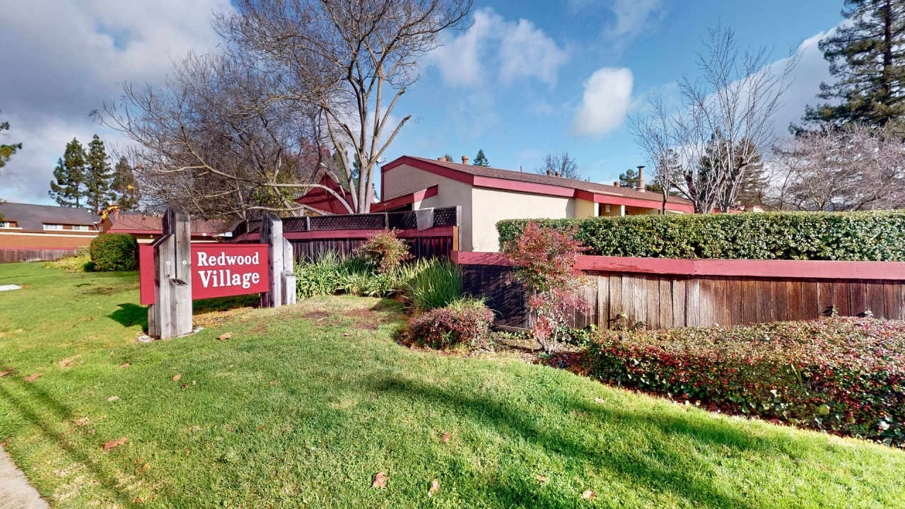 Spacious and Bright 1 Bedroom 1 Bath end unit at Redwood Village!