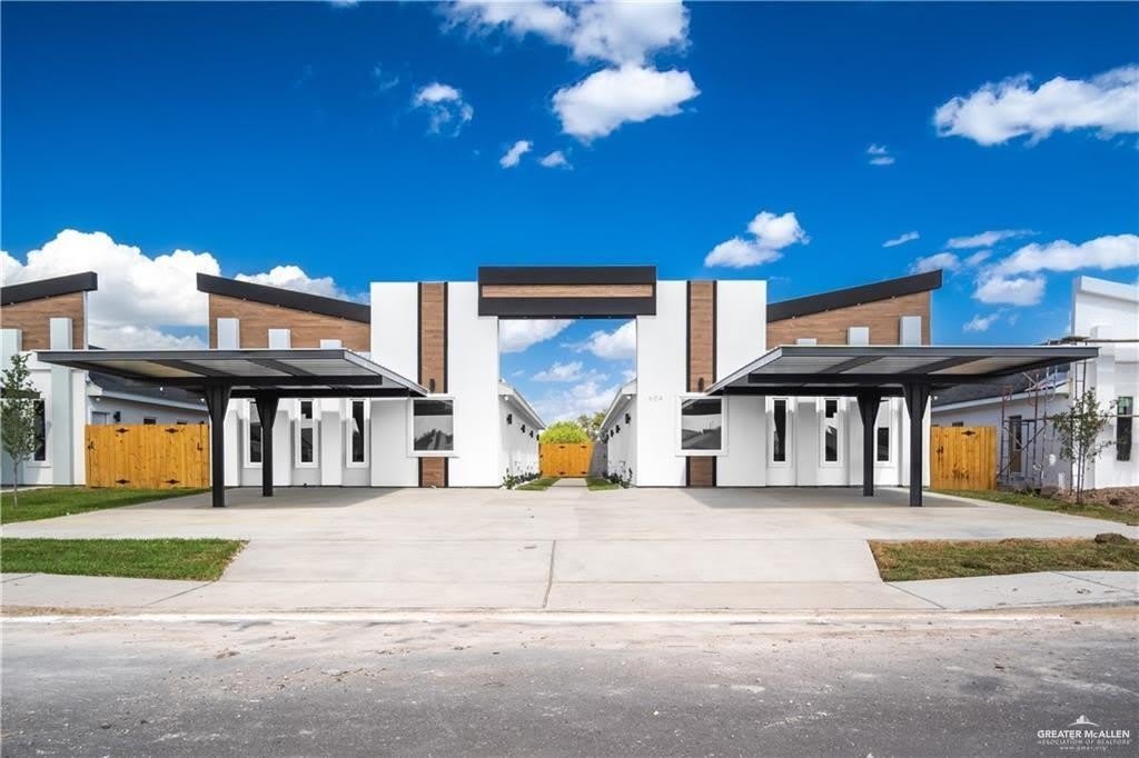 708 N Alexandrite Avenue unit: 1