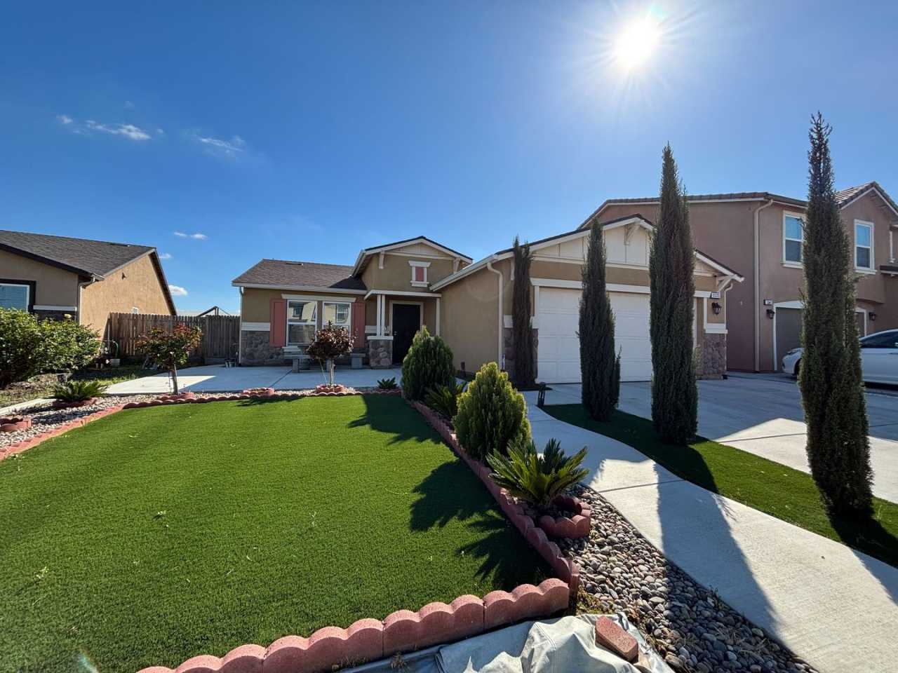 Modern 3-Bedroom Home with Solar, Spacious Backyard, and Stylish Upgrades in Fresno!