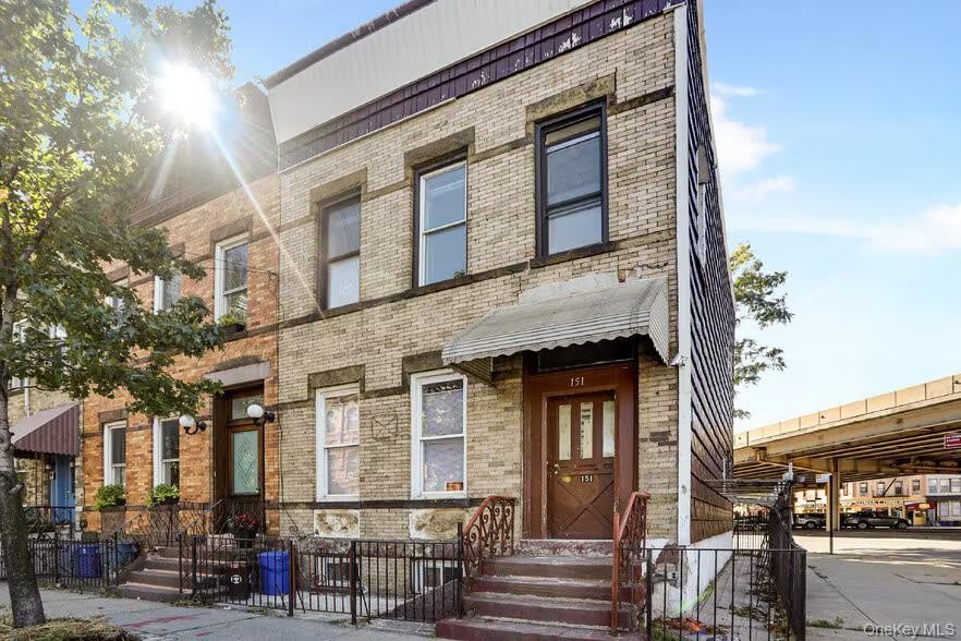 151 Kingsland Avenue