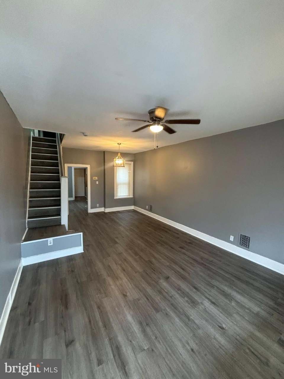 2863 HARRISON Avenue