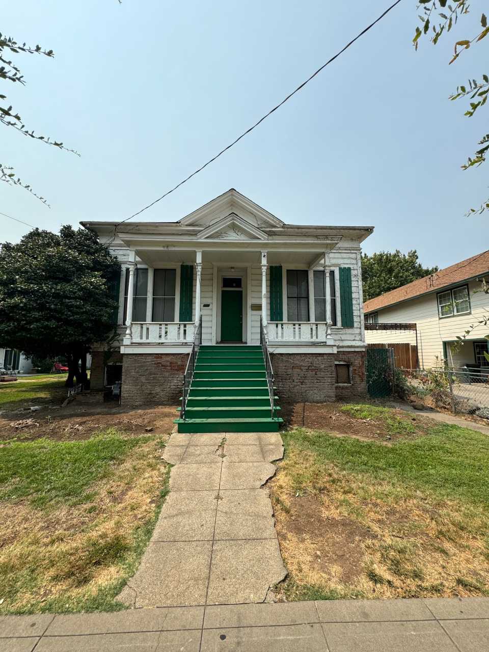 *Reserve NOW for Summer 2026* Great 3 Bedroom house close to campus