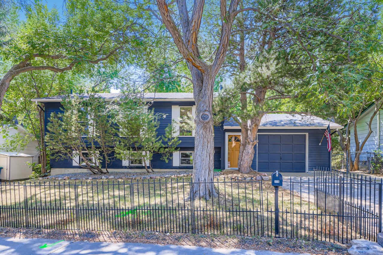 Recently Remodeled 4BD, 3BA Louisville Home