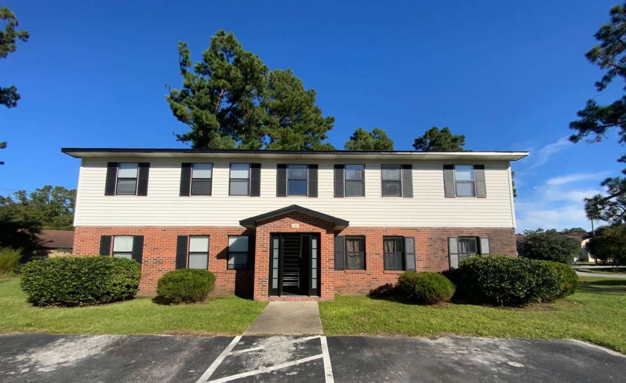 Welcome to Ravenwood Drive!