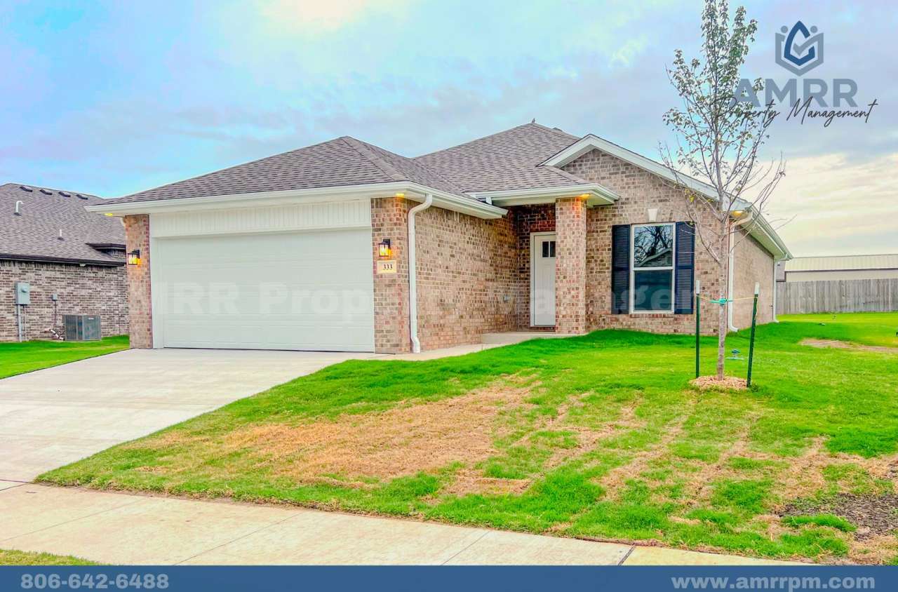 Beautiful 3 Bedroom Home In Webb City!