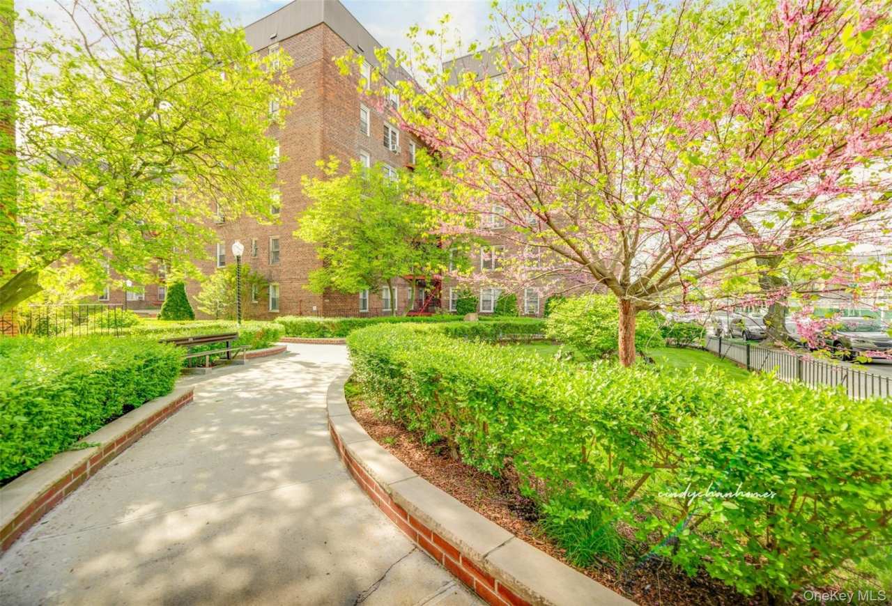 66-40 108th Street unit: 1D