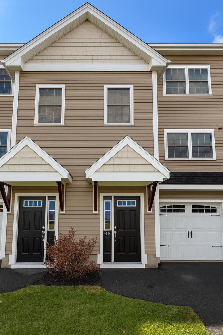 Beautiful Condo in Lynn– $3,000/mo