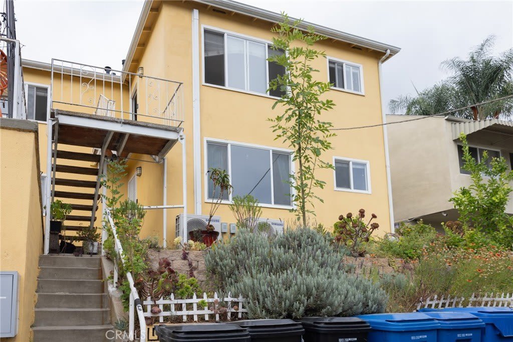 2727 Griffith Park Boulevard 1/2