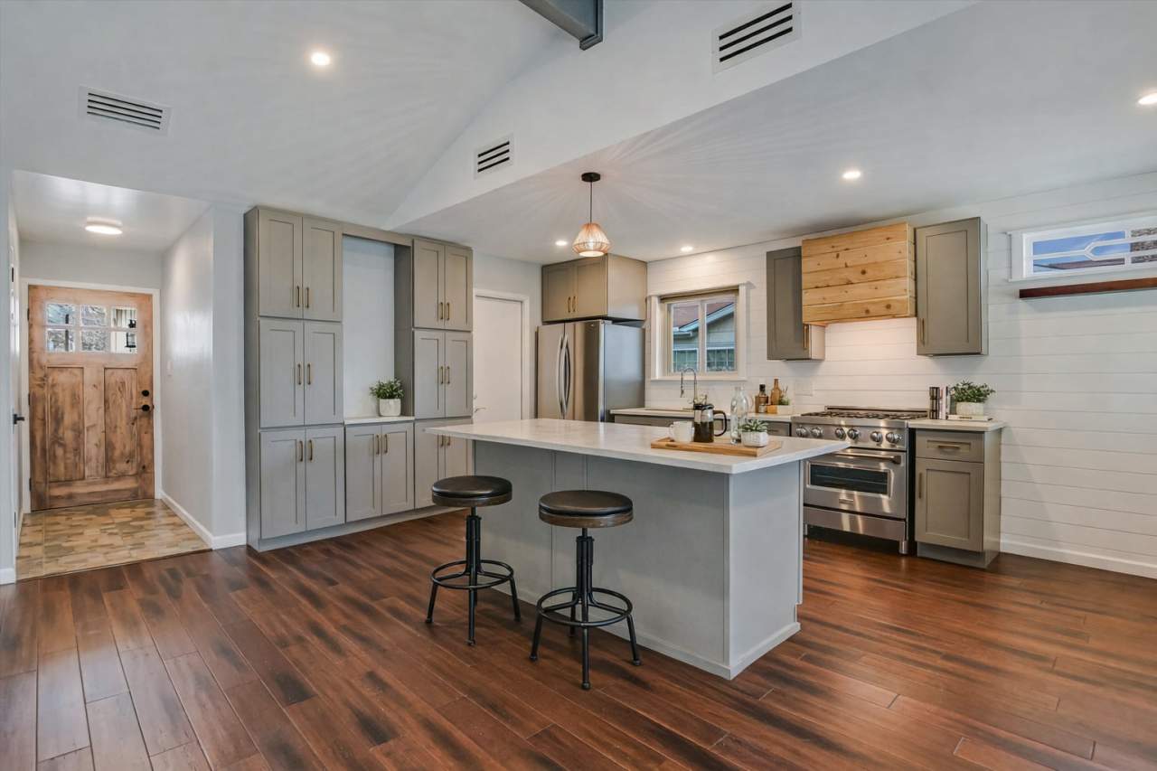 6109 Merriwood Drive