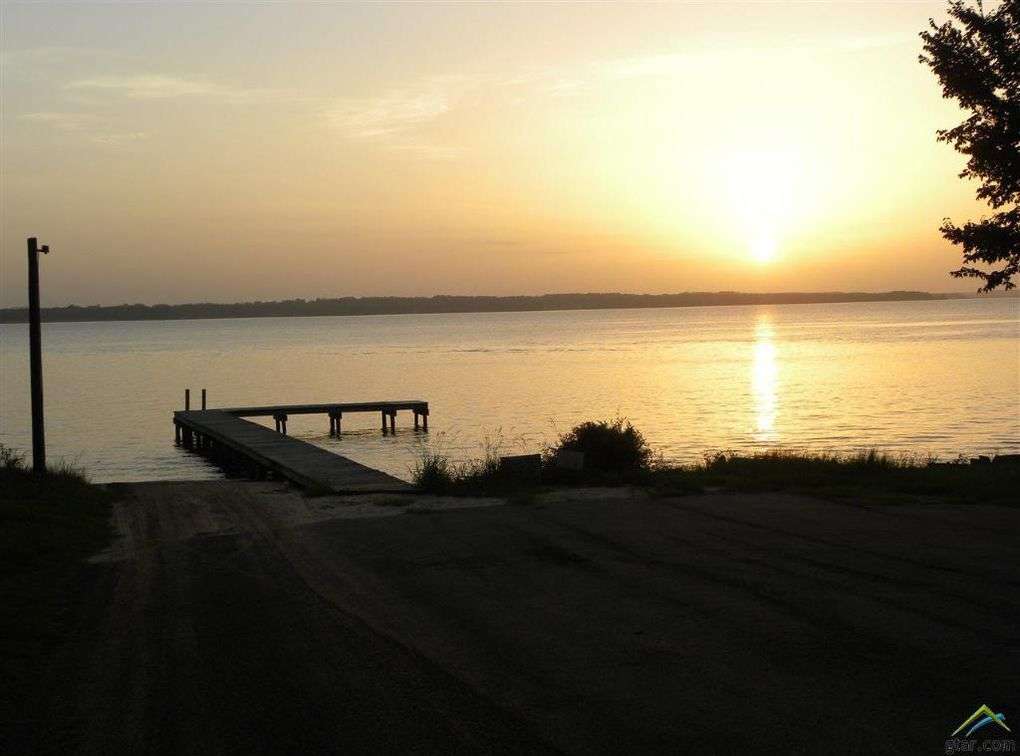 20973 Lakeview Drive