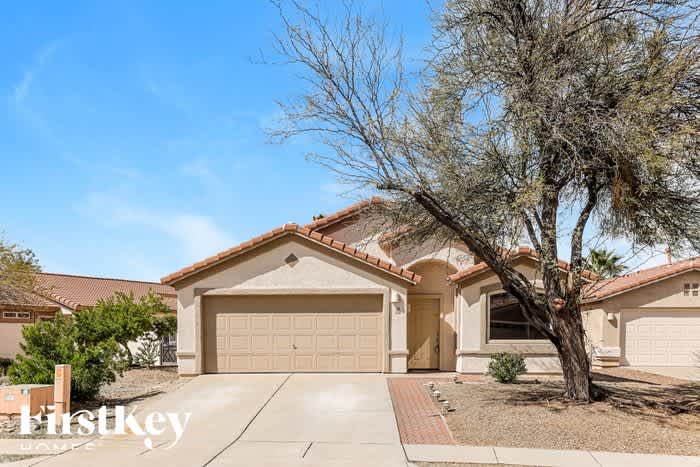 134 West Alyssa Canyon Place