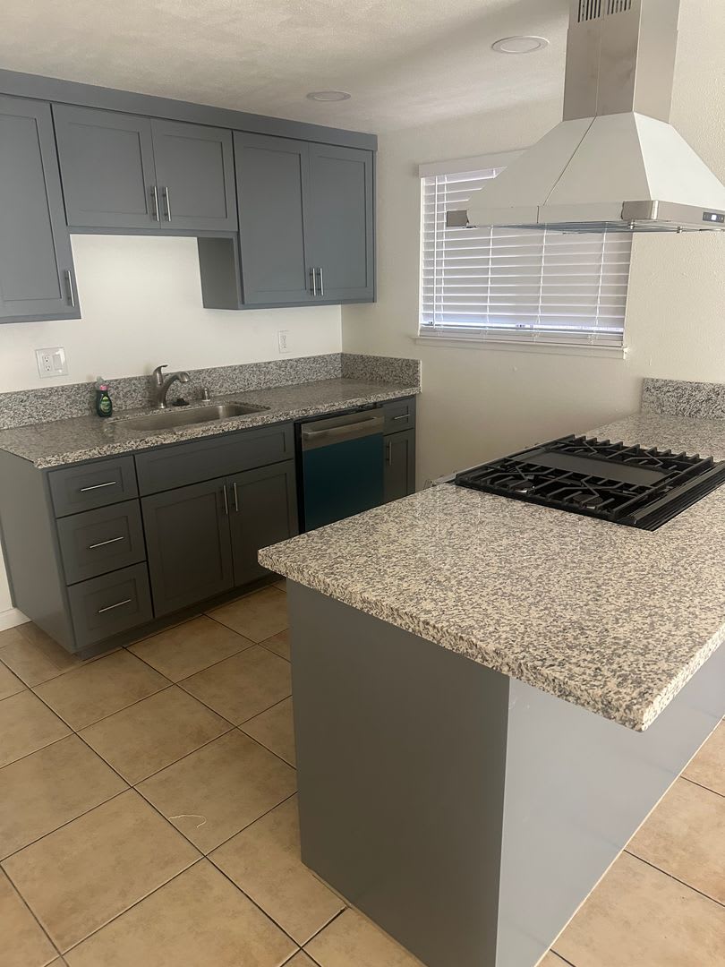 3005-3007 Carver Rd.