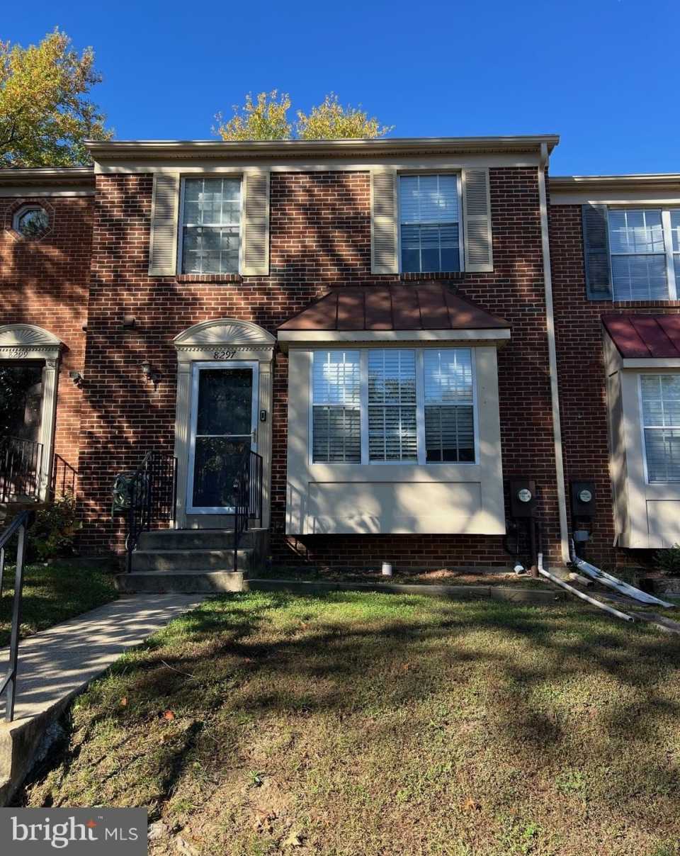 8297 LONDONDERRY Court