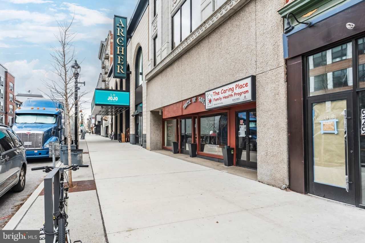 931 W HAMILTON Street unit: Ste 5E