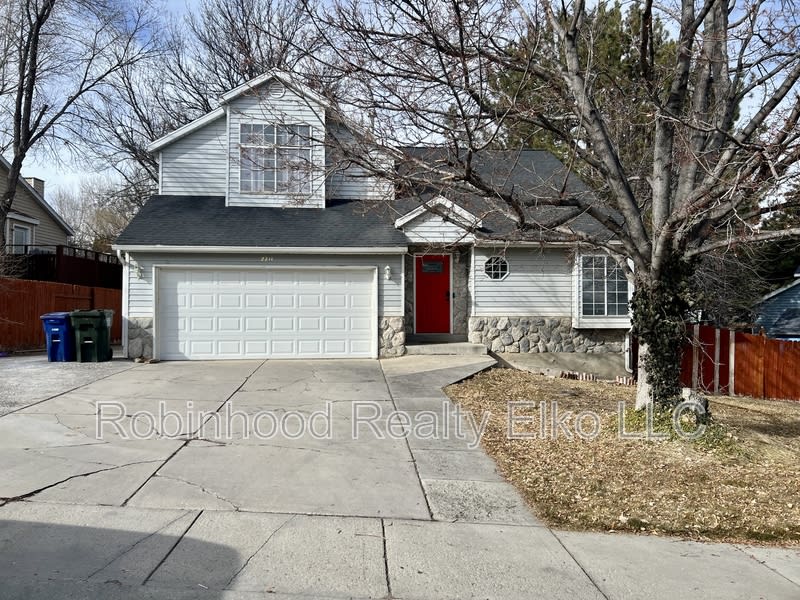 2211 Sierra Drive