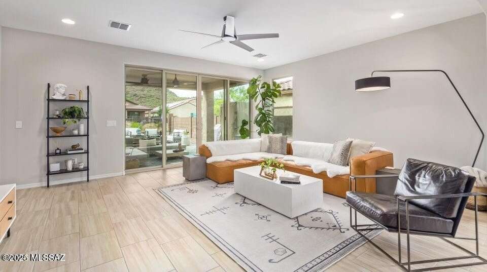 8461 N Van Cleeve Lane