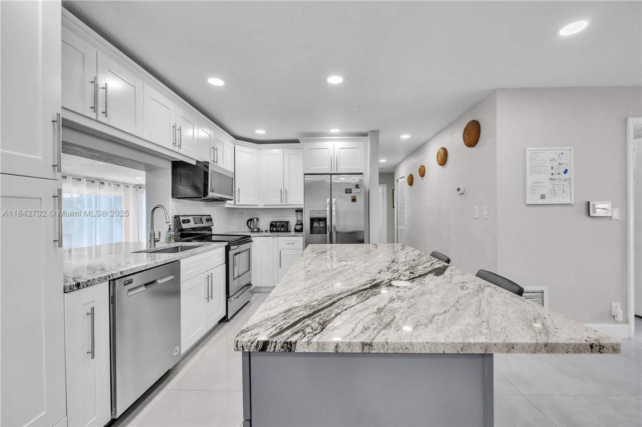 2631 NE 19th, Pompano Beach, FL 33062