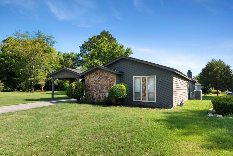 4410 Goshen Lake Drive South