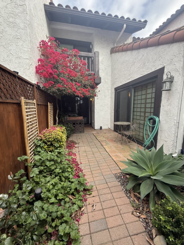 19 Mission Plaza Drive