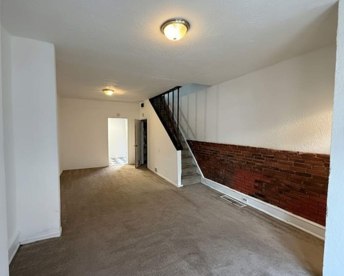 Great 2 bedroom available NOW!