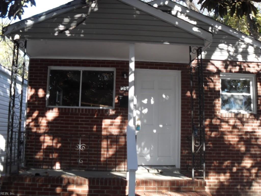 2908 Marshall Avenue