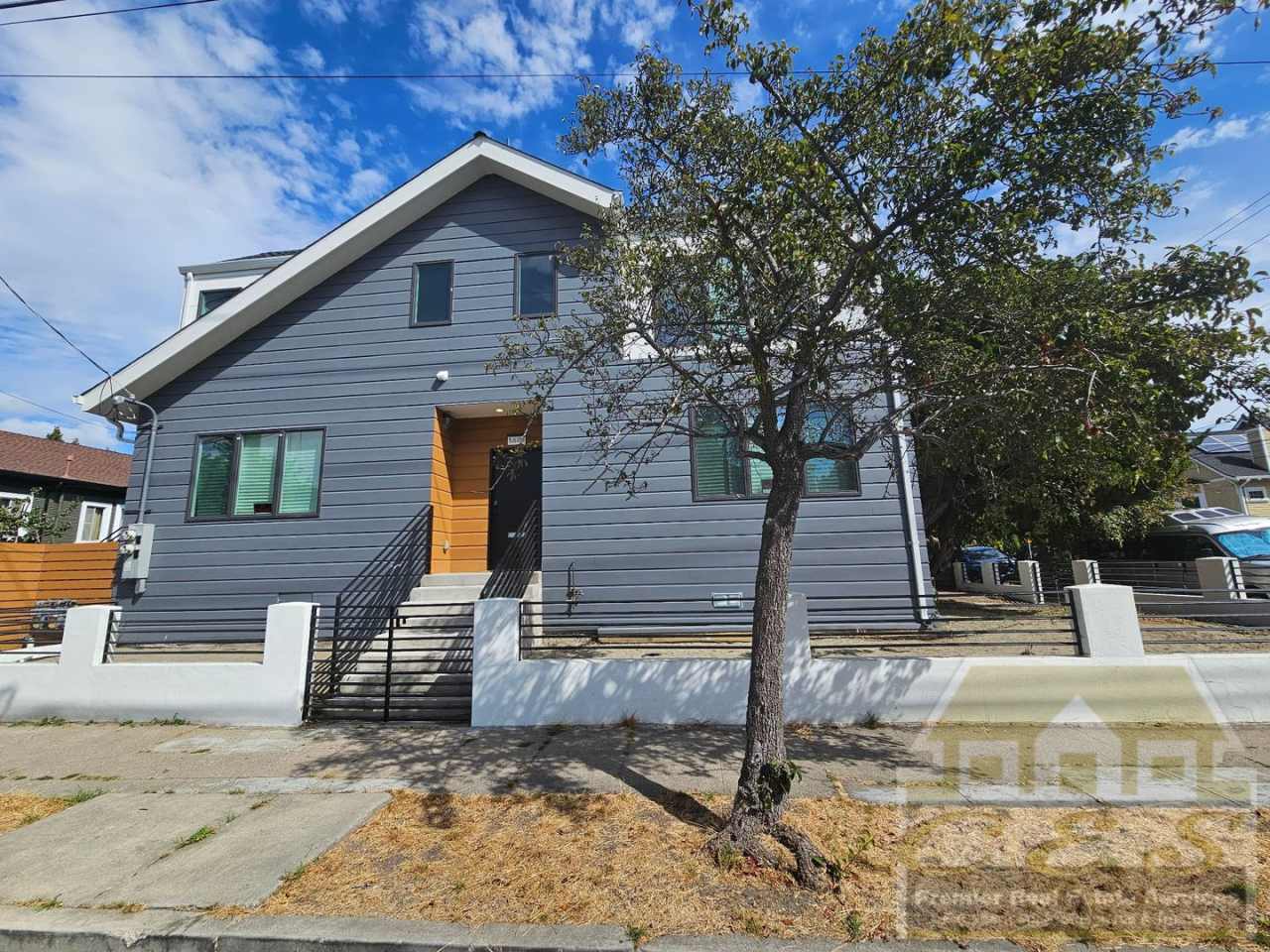 Modern Elegance Meets Timeless Charm – 4 bedroom 4 bath Home in North Oakland