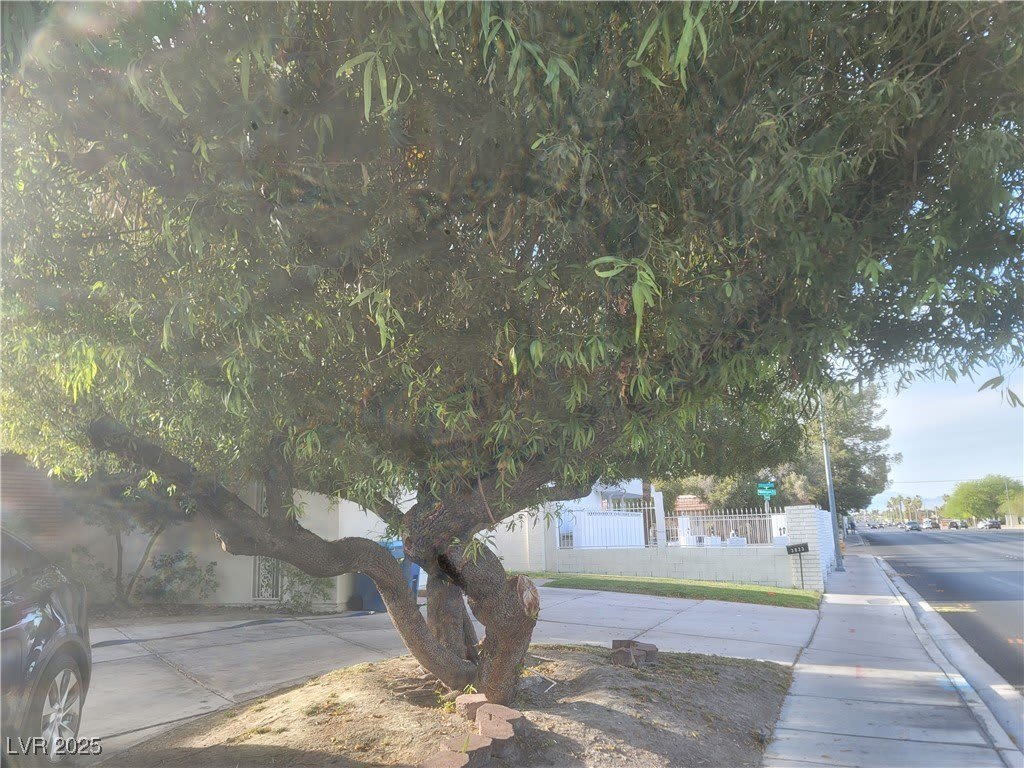 3833 S Eastern Avenue