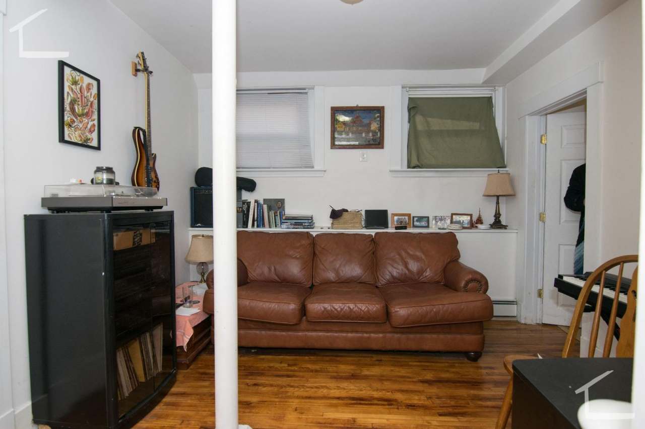 Nice 1 bed in Allston