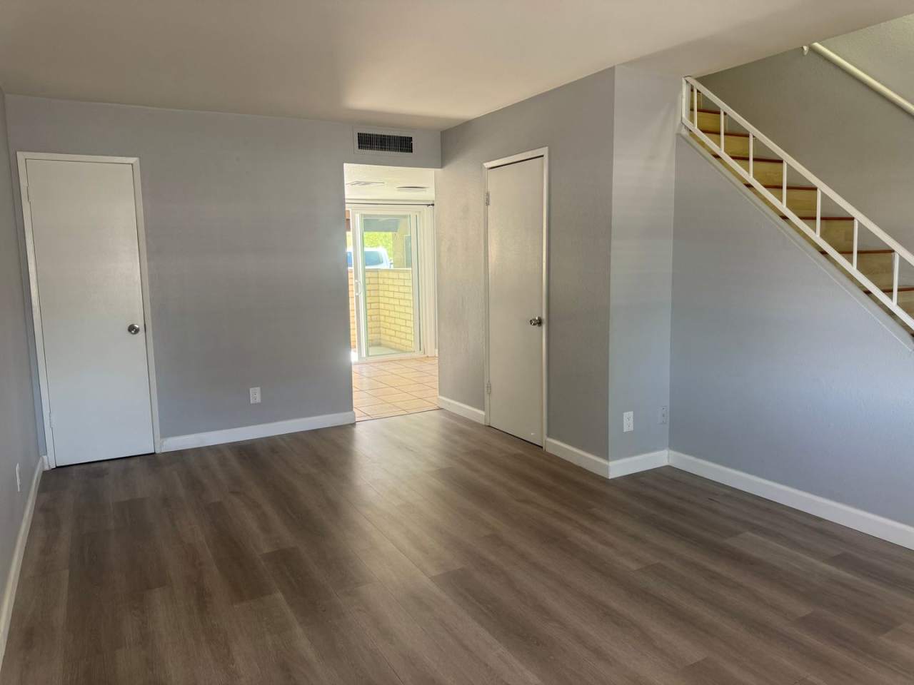 For Rent: 2BD/1.5BA Two-Story Condo – Bullhead City | $1,350/Month