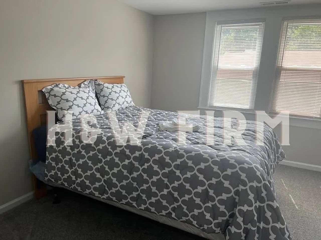 Room in 5 Bedroom Home at Formosa Ave