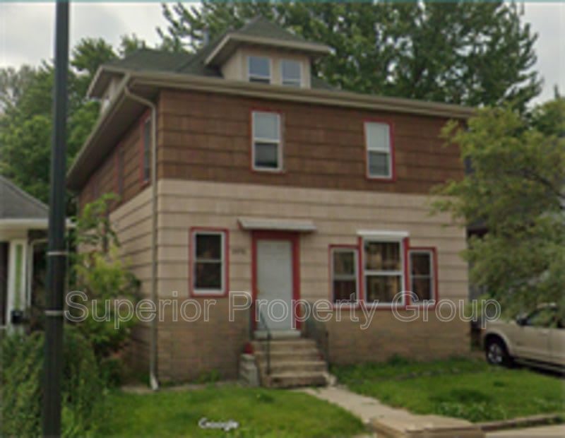 1975 E Washington Ave