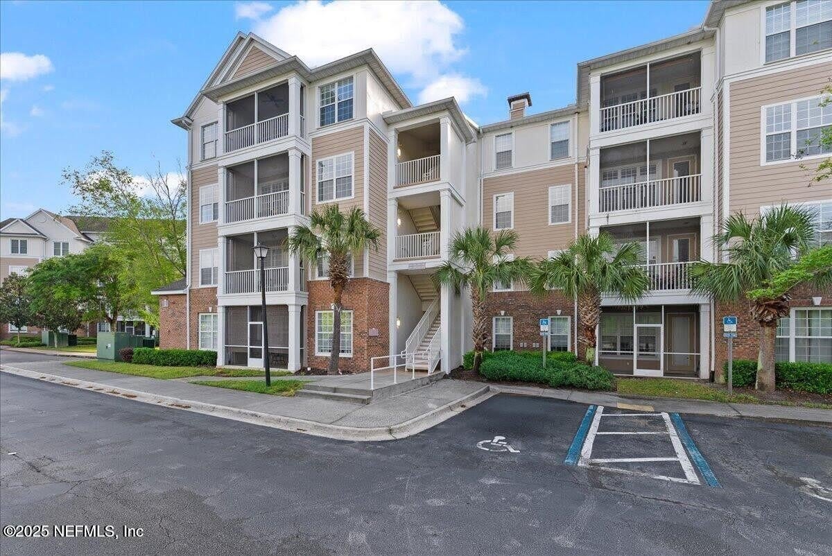 11251 CAMPFIELD Drive unit: 1208