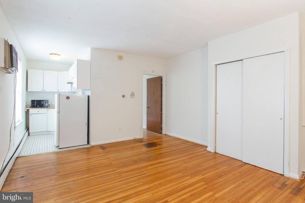 1819 PINE Street unit: 3R