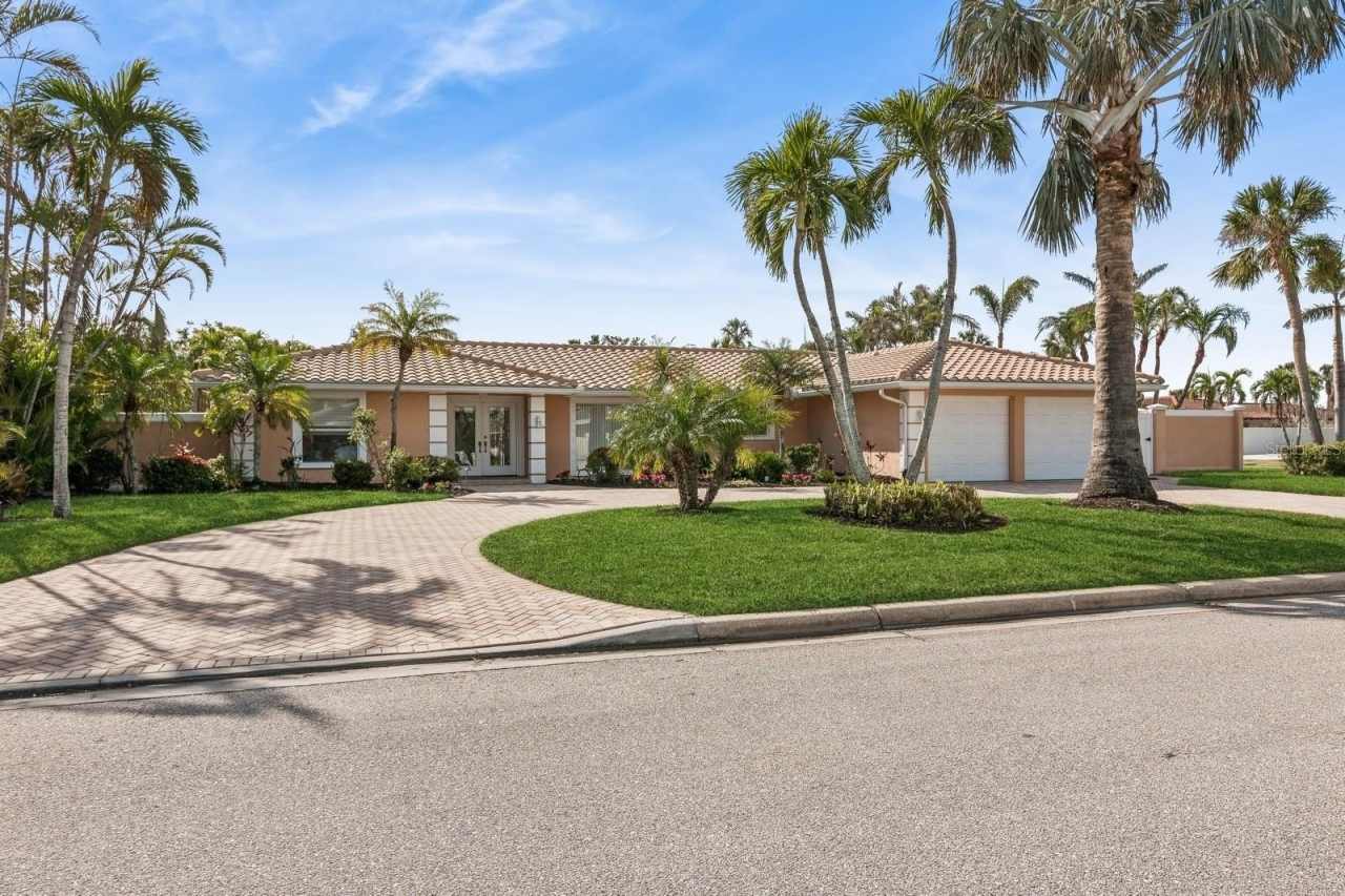 531 N SPOONBILL DRIVE