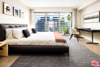 2025 Avenue of the Stars