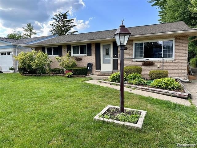 39752 Edmundton Drive