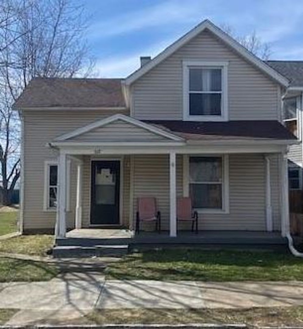 3 bed 1 bath close to everything in Dayton!