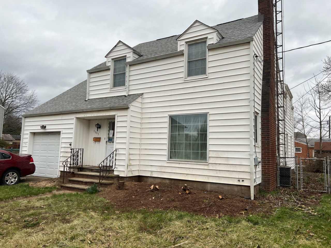 Large 5BR, 2BR Plain Local House - For Rent or For Sale