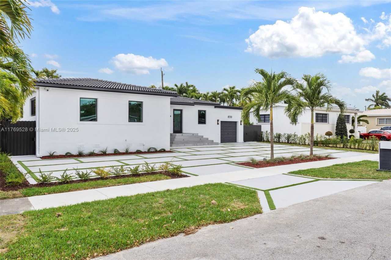 8550 Southwest 28th Street