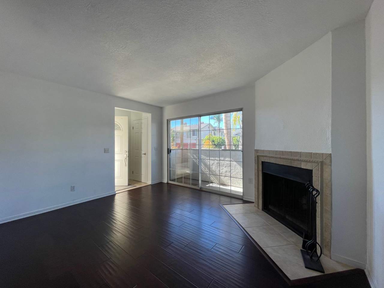 Cozy 2 Bedroom, 1 Bath Townhome in the Heart of North Park!