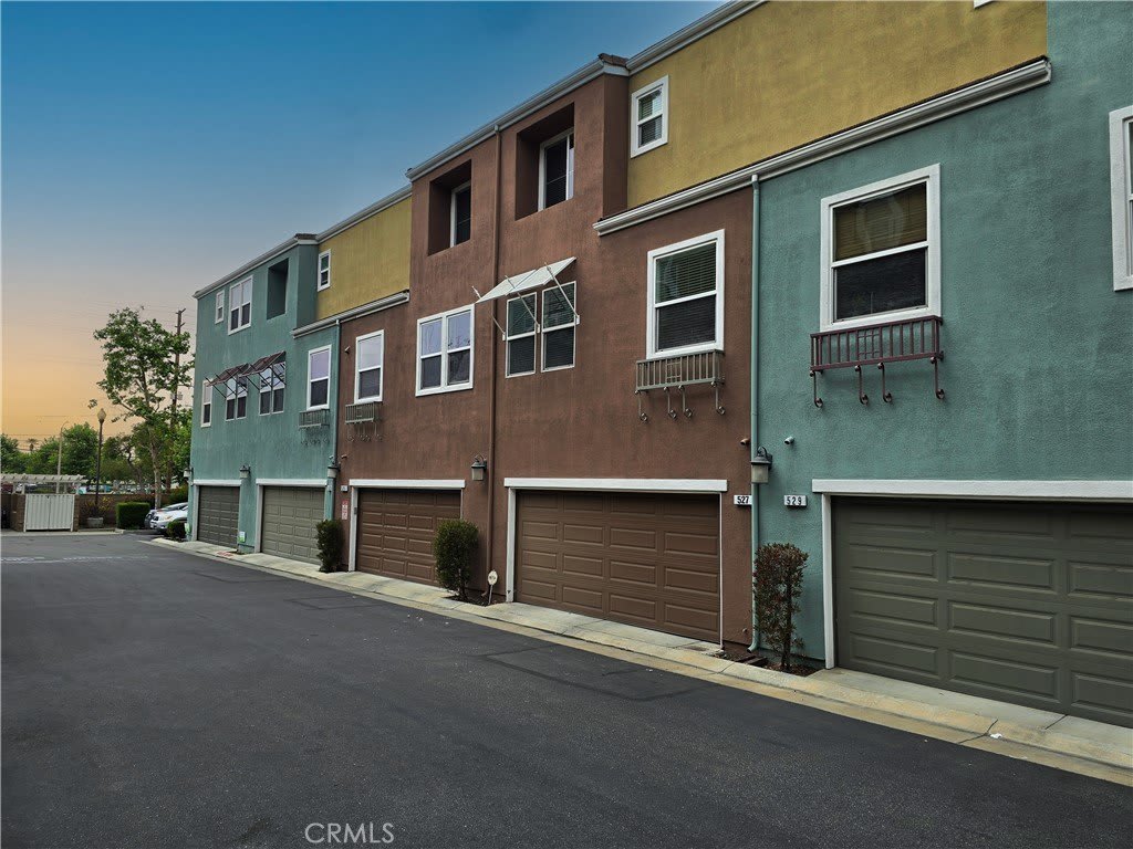 527 N Chardonnay Drive