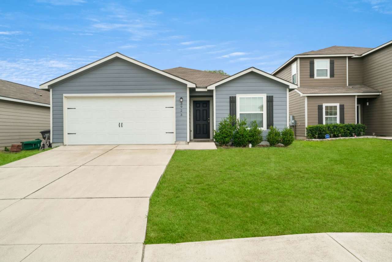 3923 Southton View