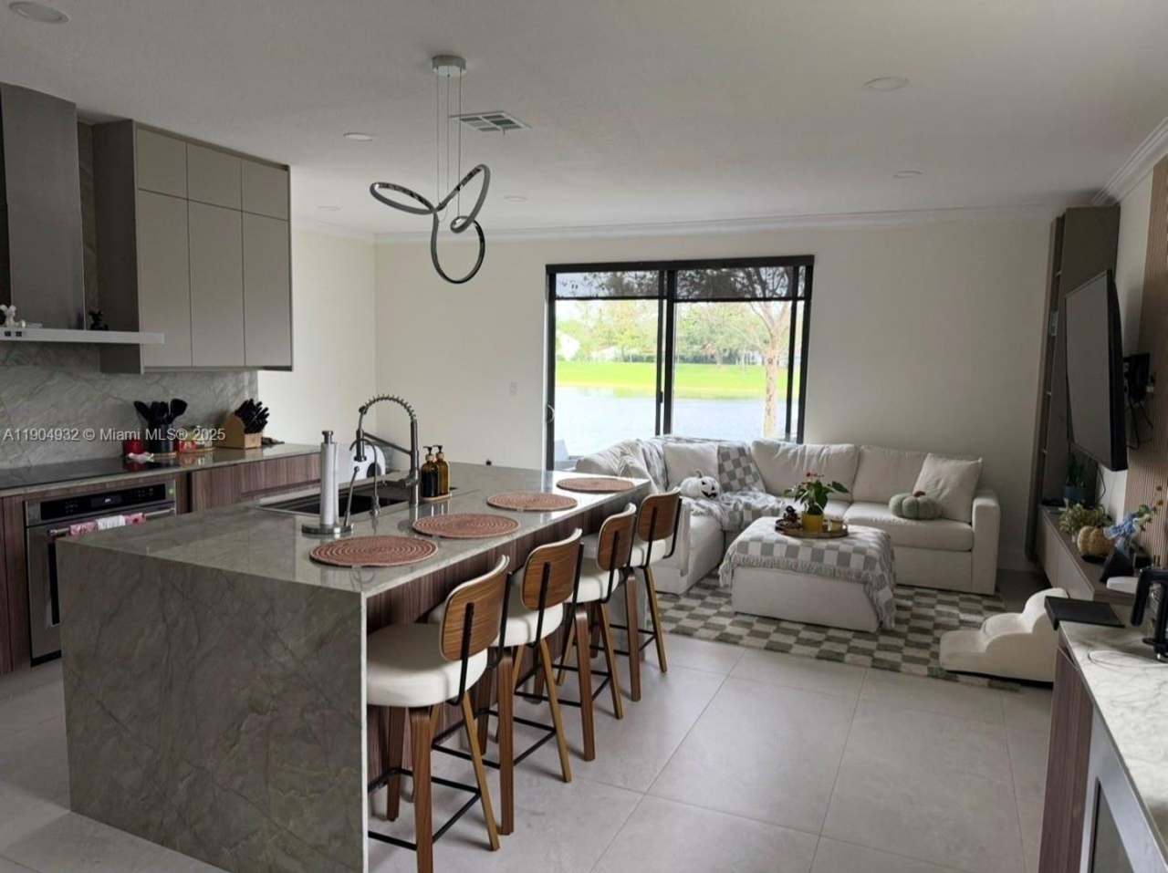 481 NE 194th Terrace 481, Miami, FL 33179