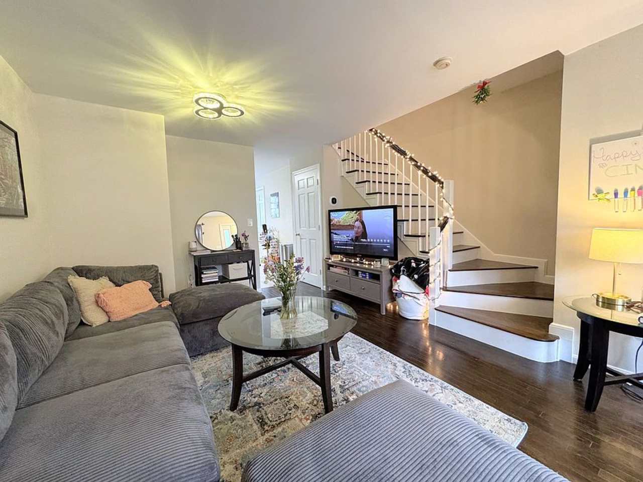 Modern Townhouse with Garage, Laundry in Unit, 2.5 bathrooms! Central Air, Jacuzzi, Skylights and Deck