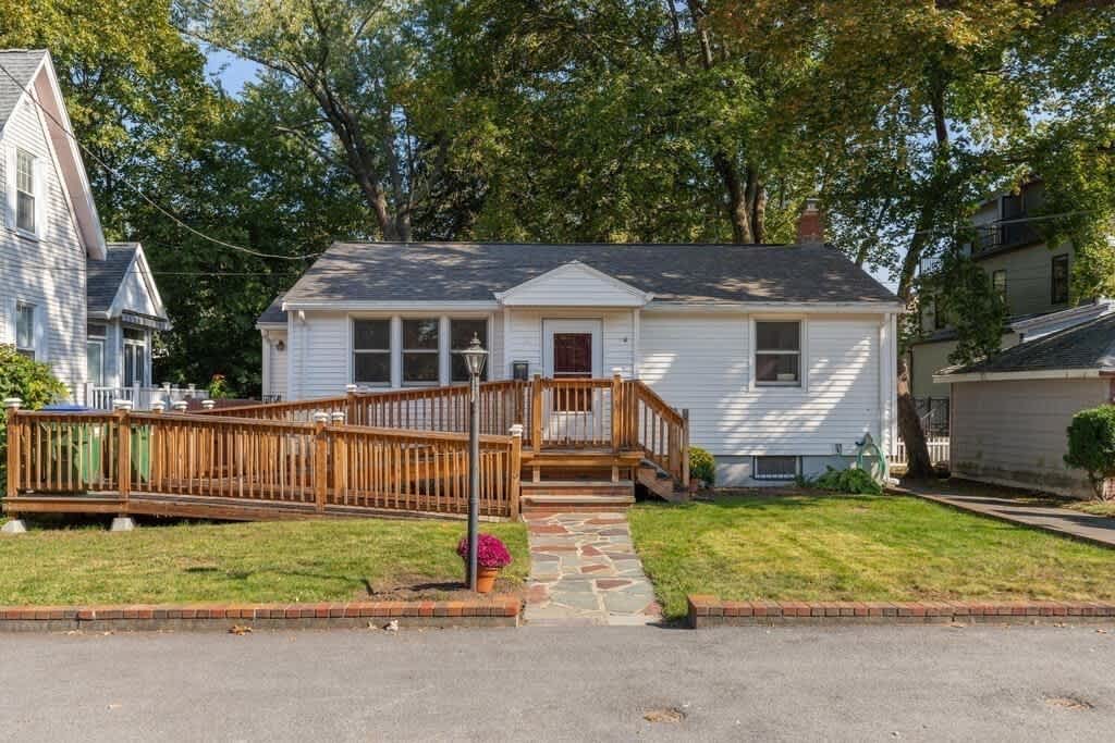 9 South Street Court