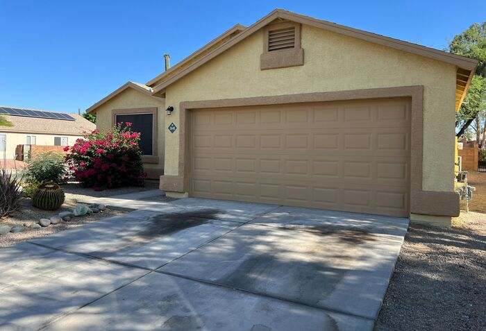 3648 West Sunbonnet Place